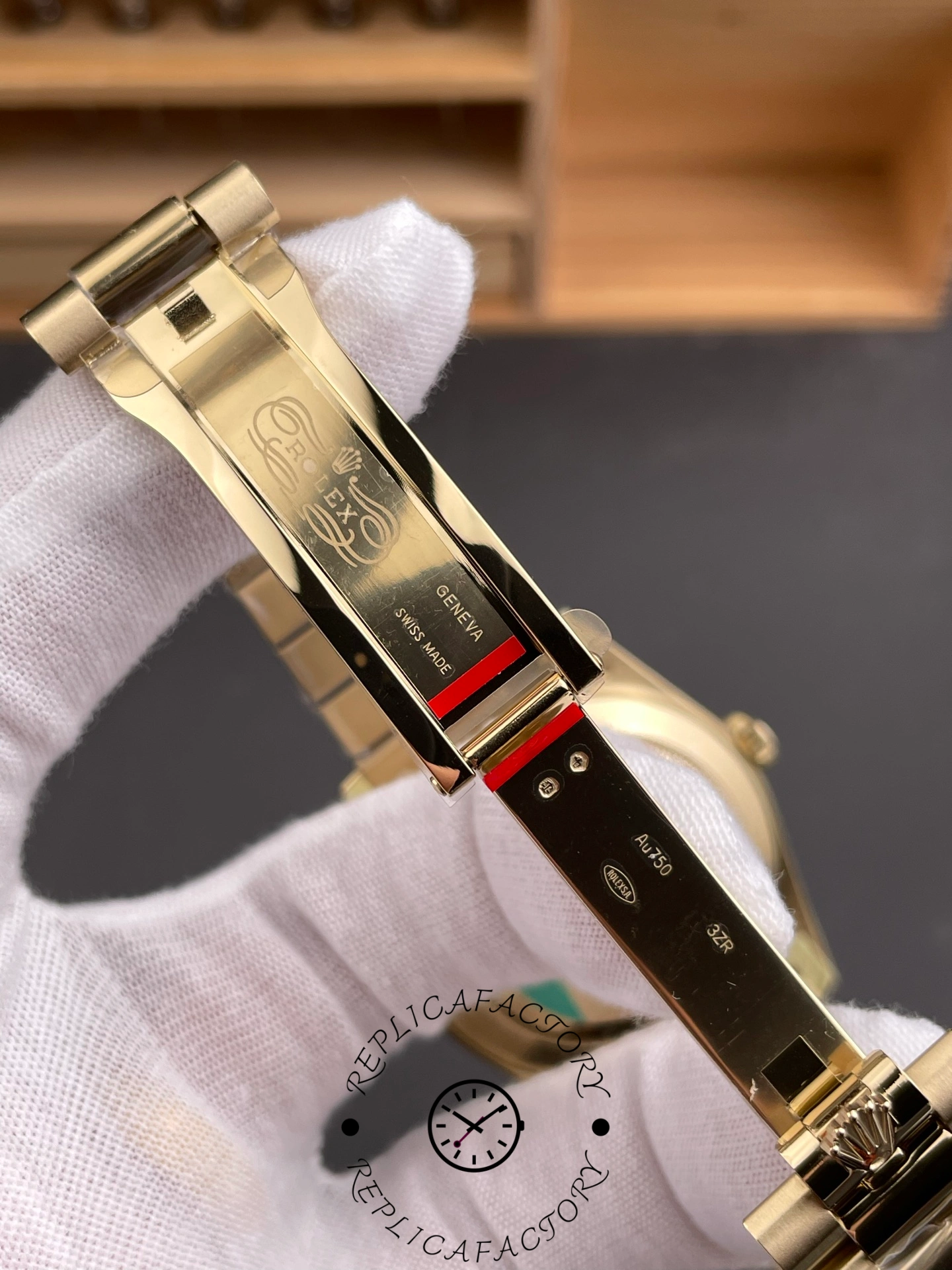 Rolex Day Date 40 Yellow Gold Green Ombre Dial M228238 0069 Replica