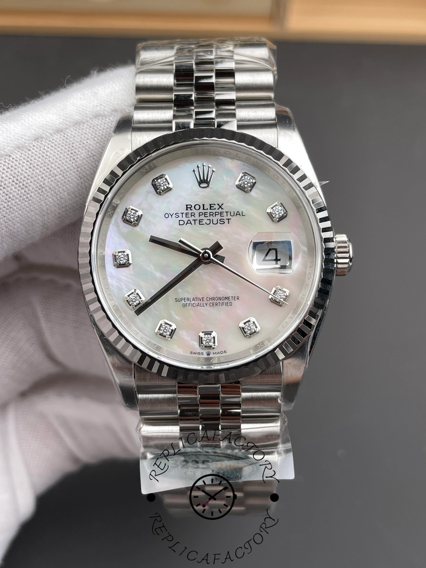 Rolex Datejust 126234 White Mother of Pearl Diamonds Dial 36MM Unisex Replica Watch