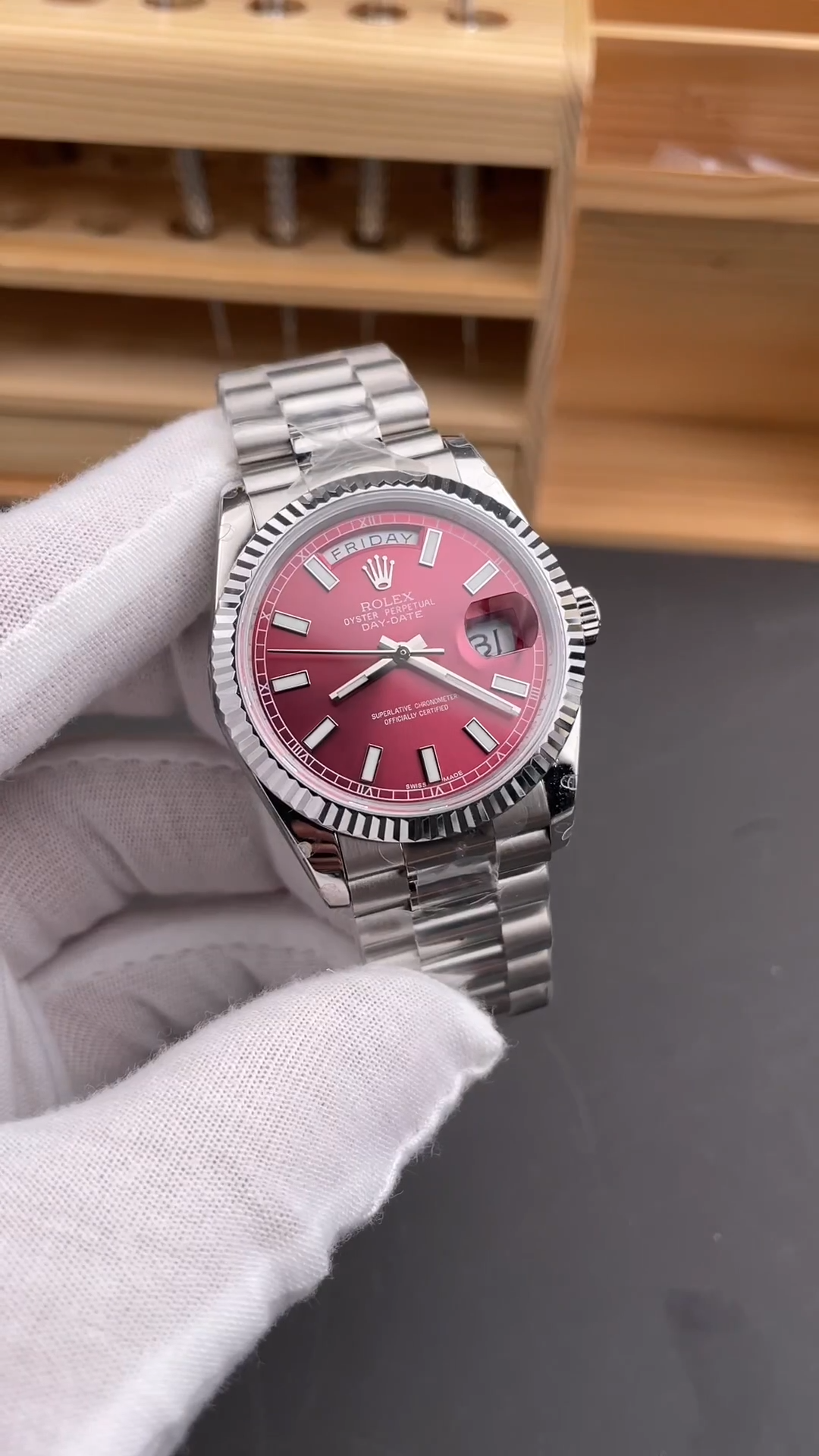 Rolex Day-Date 118239 Cherry Red Dial Fluted Bezel 36mm Lady Replica Watch