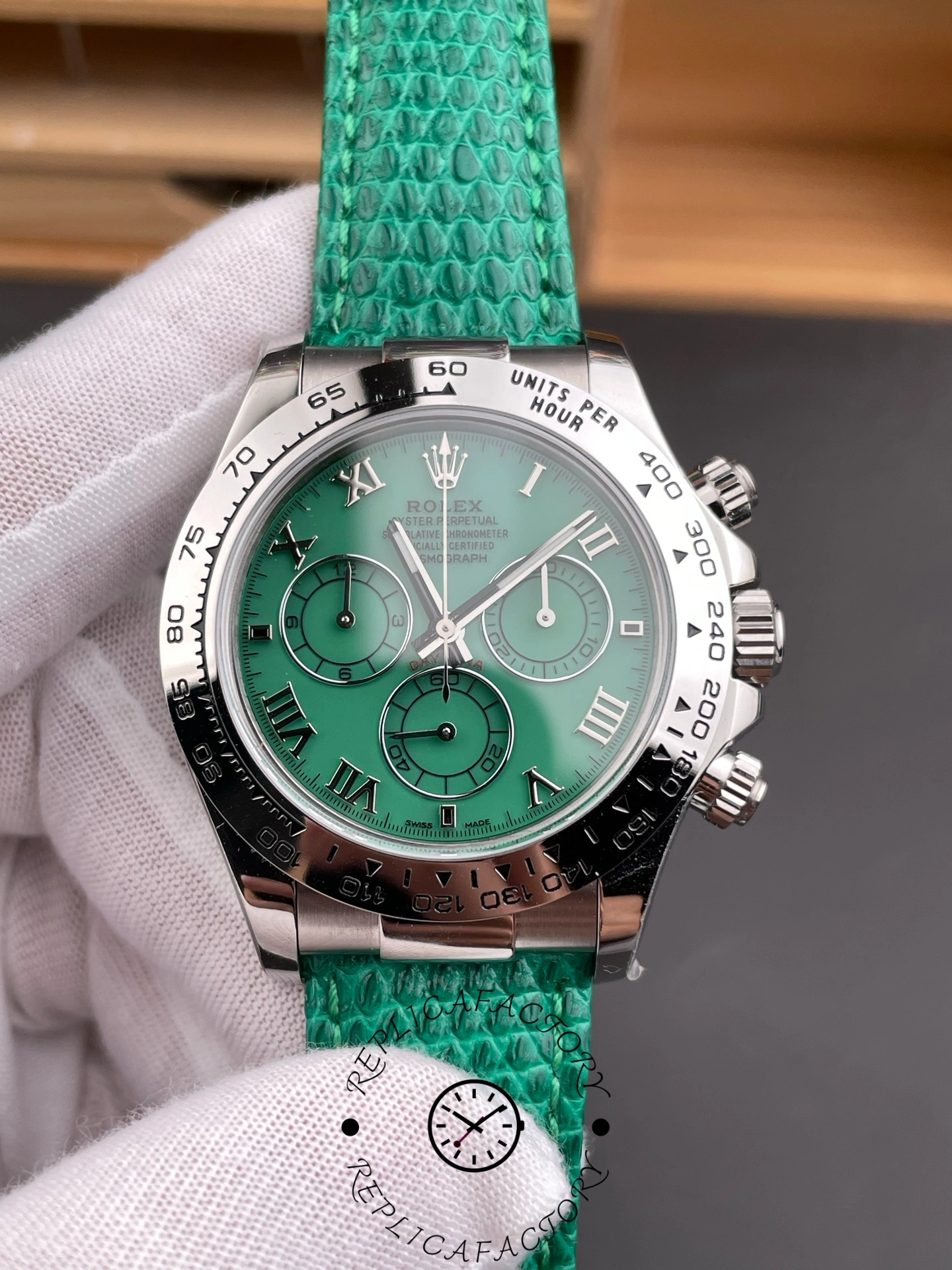 Rolex Daytona 116509 Beach Green Dial 40mm White Gold