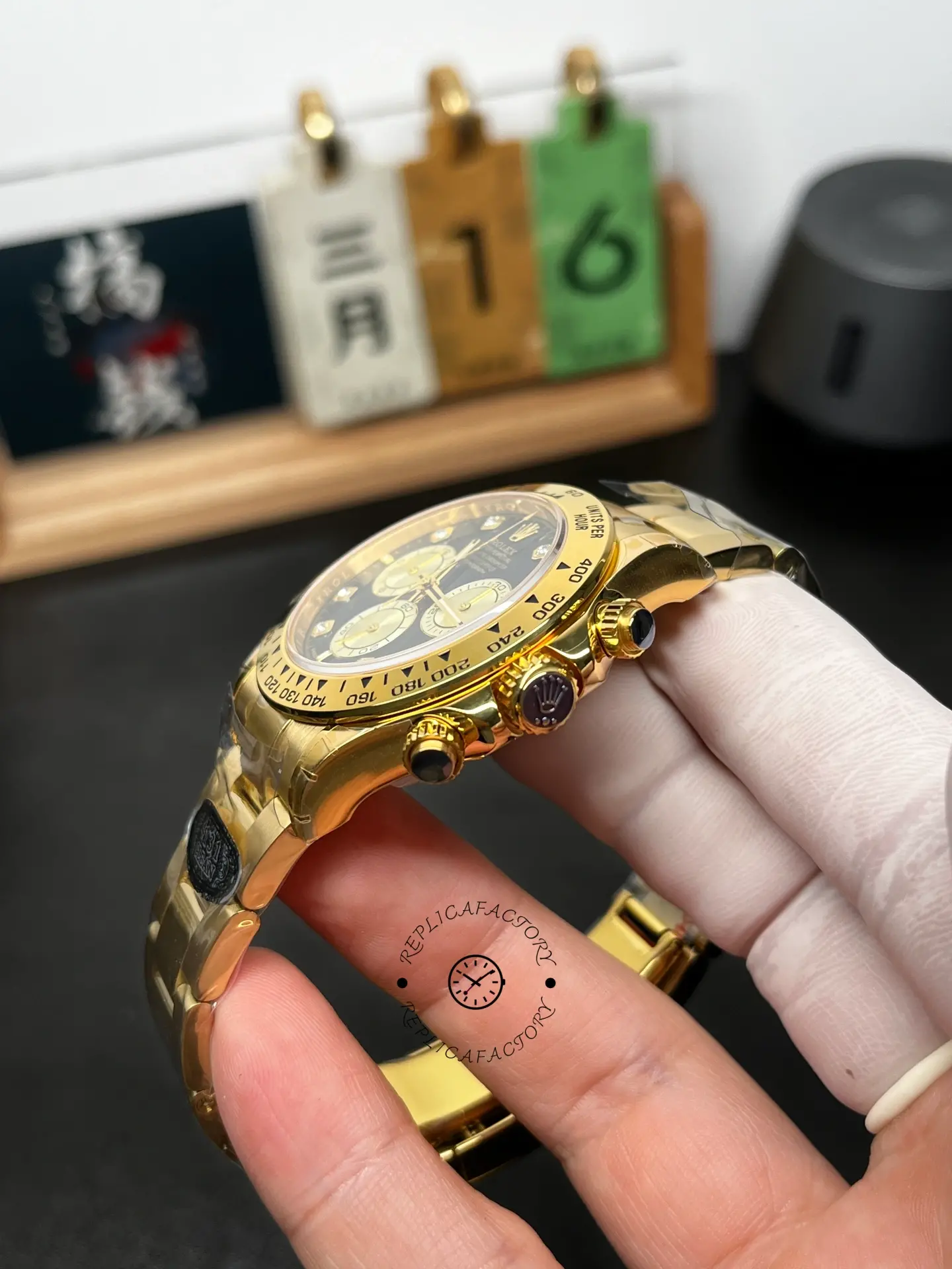Rolex Daytona Cosmograph 126508 0003 Yellow Gold Black Dial Replica Watch