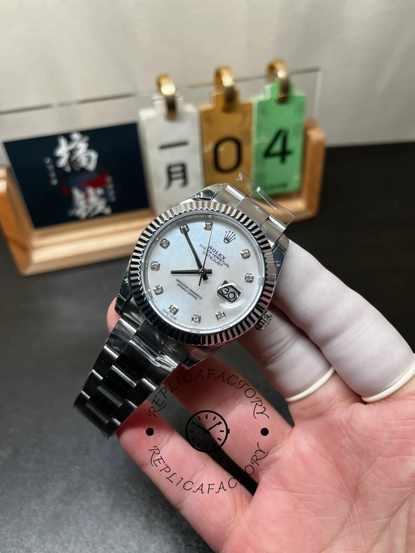 Rolex Datejust 126334-0019 Fluted Bezel White MOP Dial 41MM Mens Replica Watch