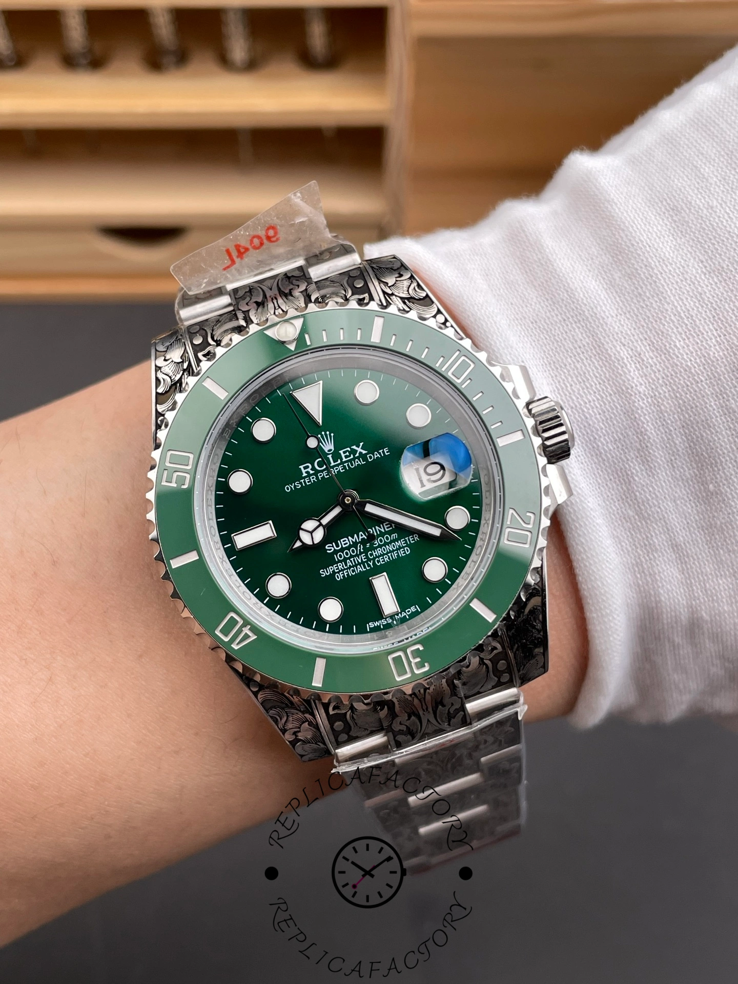 Huckleberry Custom Rolex Submariner Green