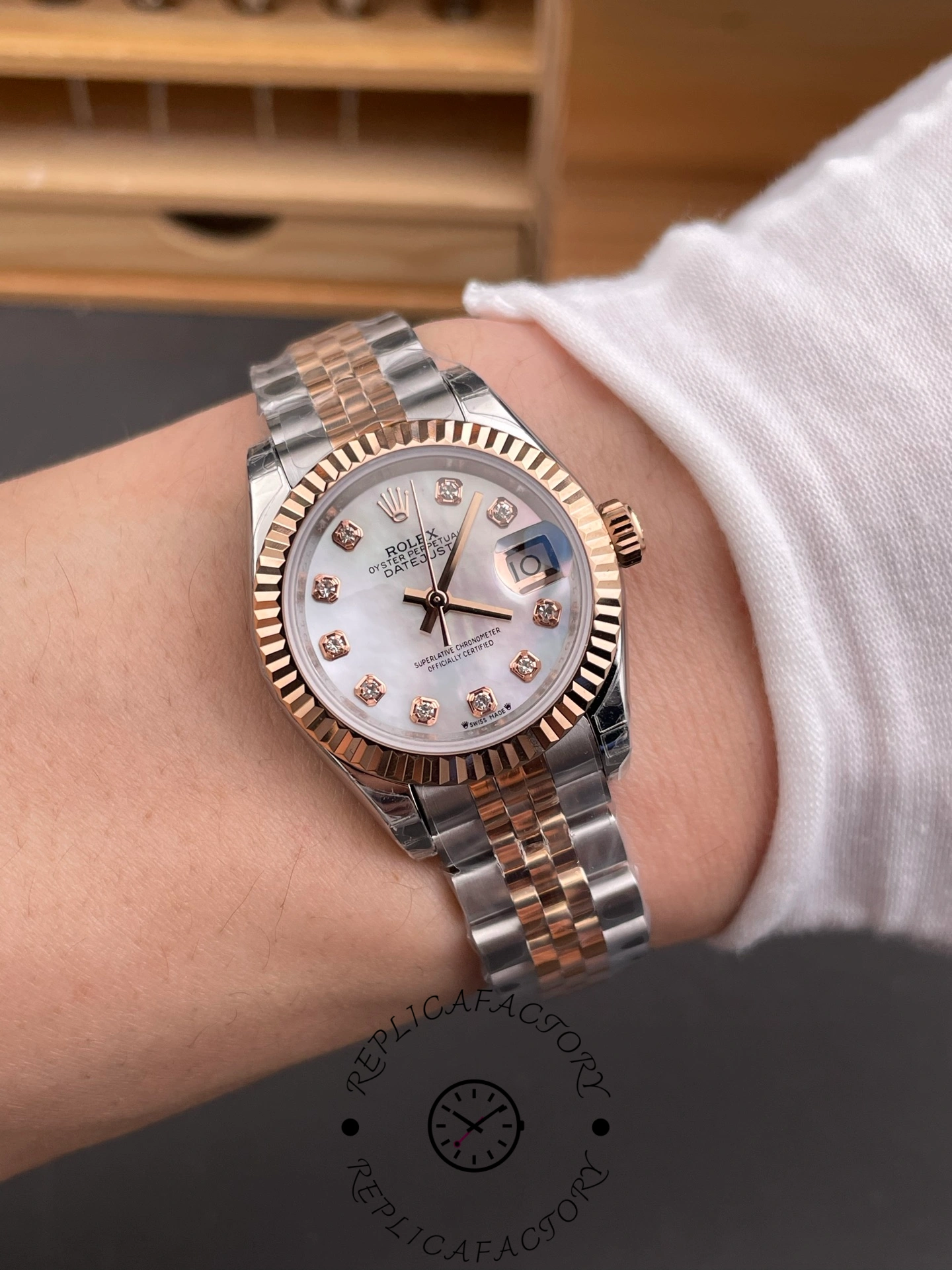 Rolex Datejust 28mm Stainless Steel and Everose Gold 279171 0013 Mop Diamond Jubilee