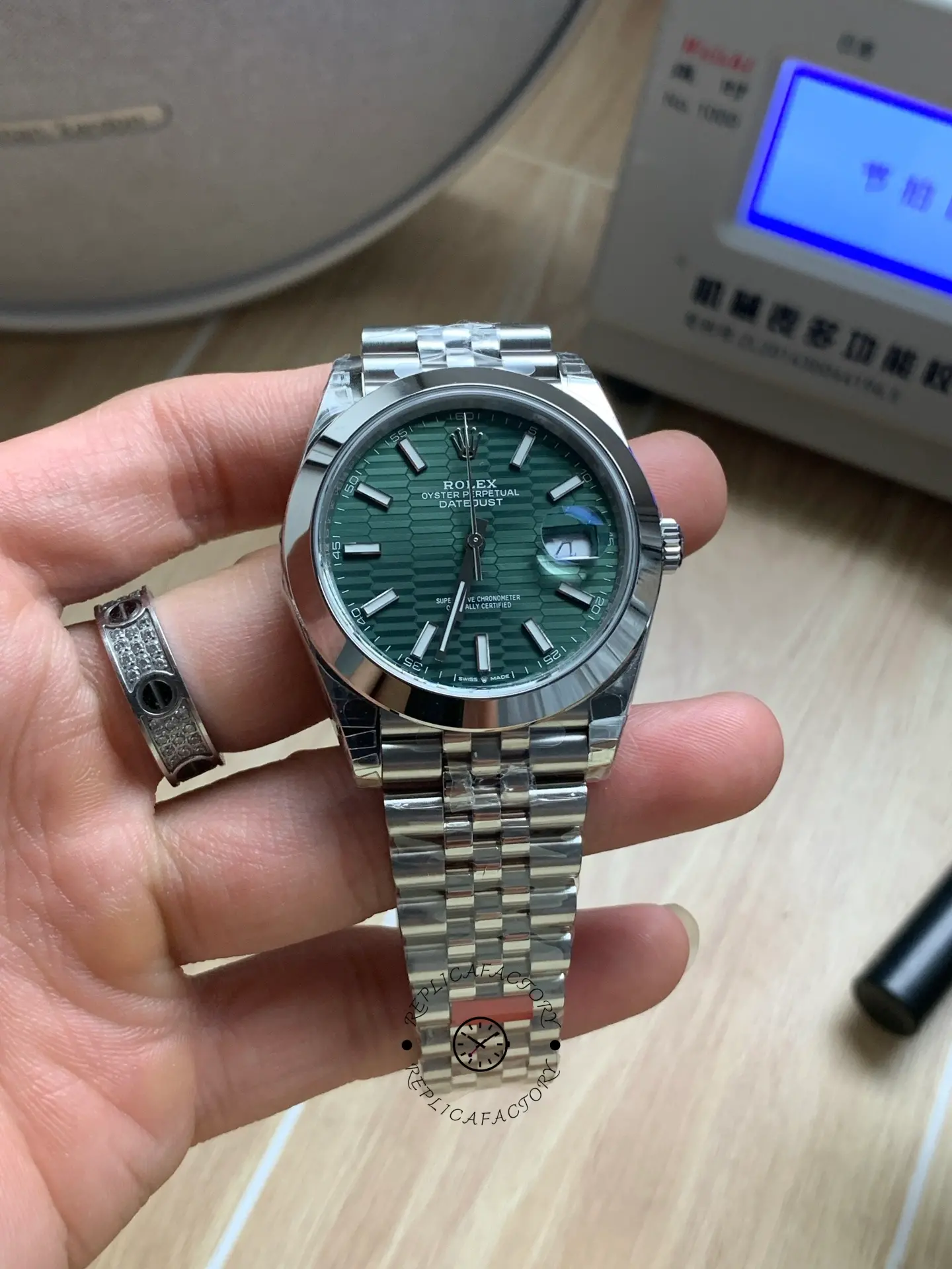 Rolex Datejust 41 Mint Green Dial with Smooth Bezel 126300 Men's Watch