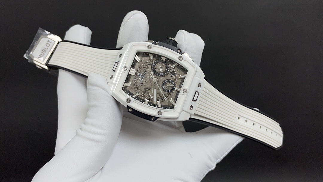 Hublot Spirit of Big Bang 42 mm 642.HX.0170.RX