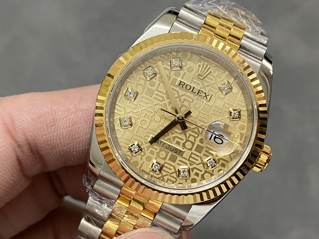 Rolex Datejust 126233 Champagne Jubilee Dial Fluted Bezel 36MM Unisex Replica Watch