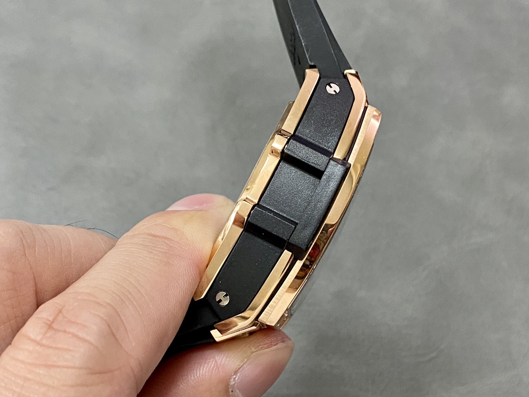 Hublot Spirit of Big Bang King 642.OX.0180.RX 42mm Mens