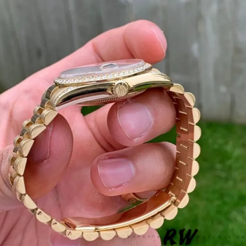 Rolex Day-Date 118388 Diamond Bezel Champagne Dial 36MM Unisex Replica Watch