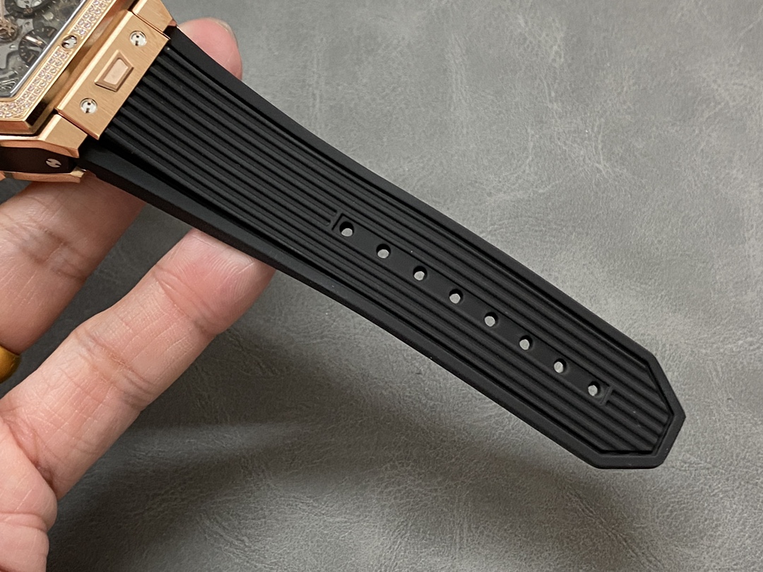 Hublot Spirit of Big Bang 601.OX.0183.LR.1704 45 MM Mens