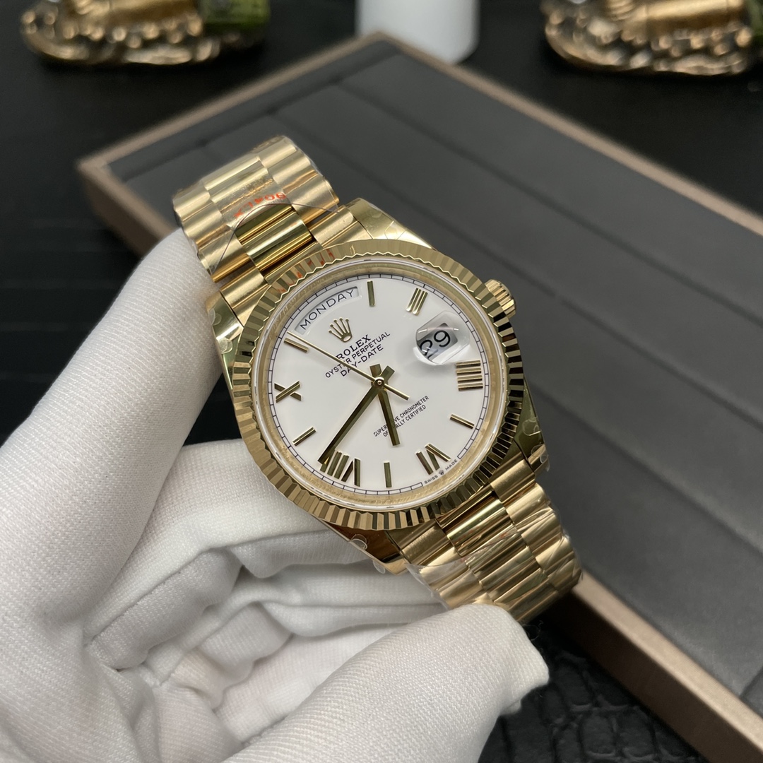 Rolex Day-Date 228238 White Roman Dial Fluted Bezel 40mm Mens Replica Watch