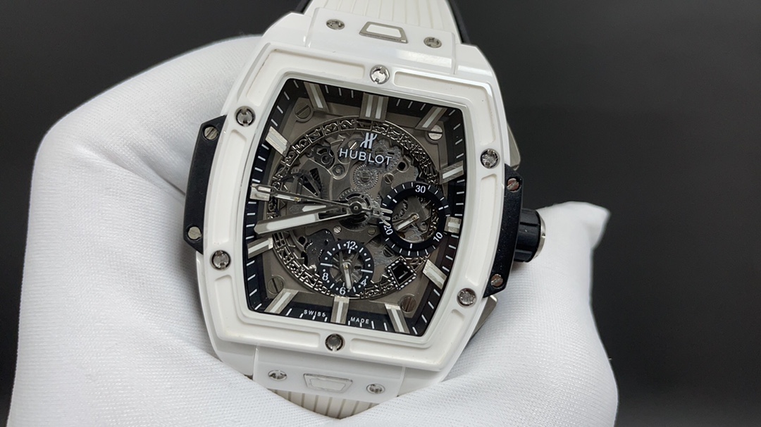 Hublot Spirit of Big Bang 42 mm 642.HX.0170.RX