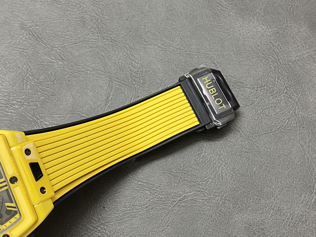 Hublot Spirit of Big Bang King 642.CY.011Y.RX 42mm Mens