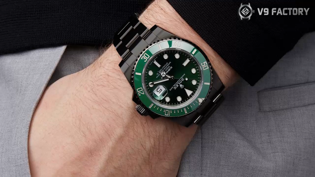 Video of Rolex Submariner 116610LV on wrist, showing green bezel and black strap.