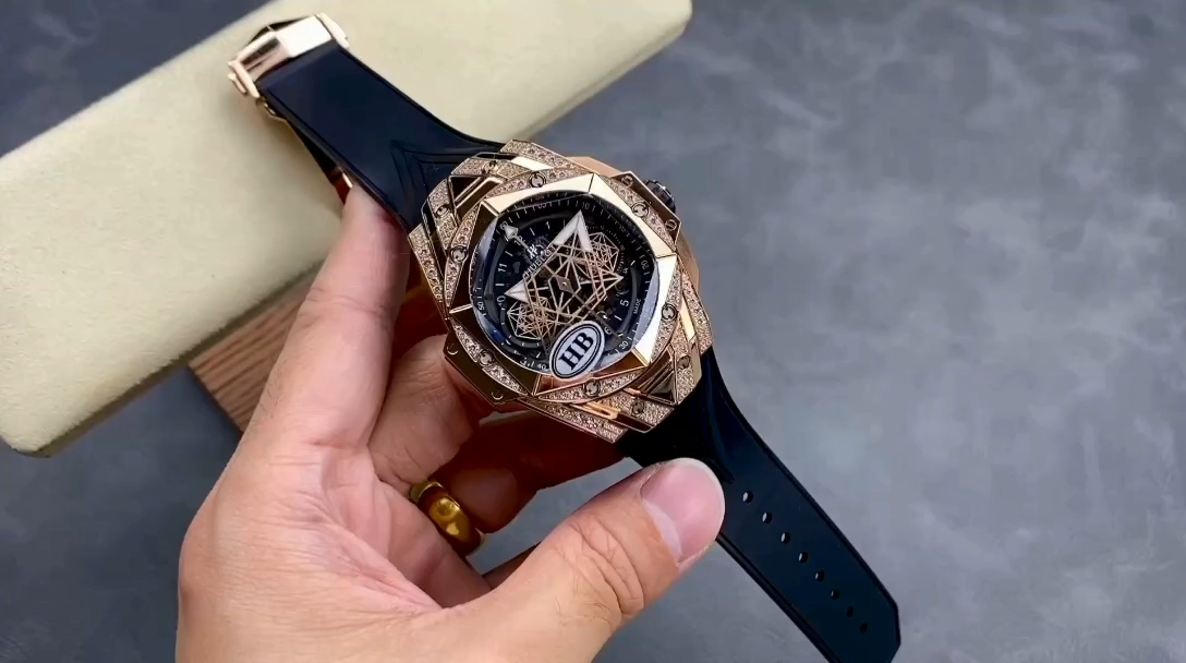 Hublot Big Bang 418.OX.1108.RX.1604.MXM20 45 mm Mens