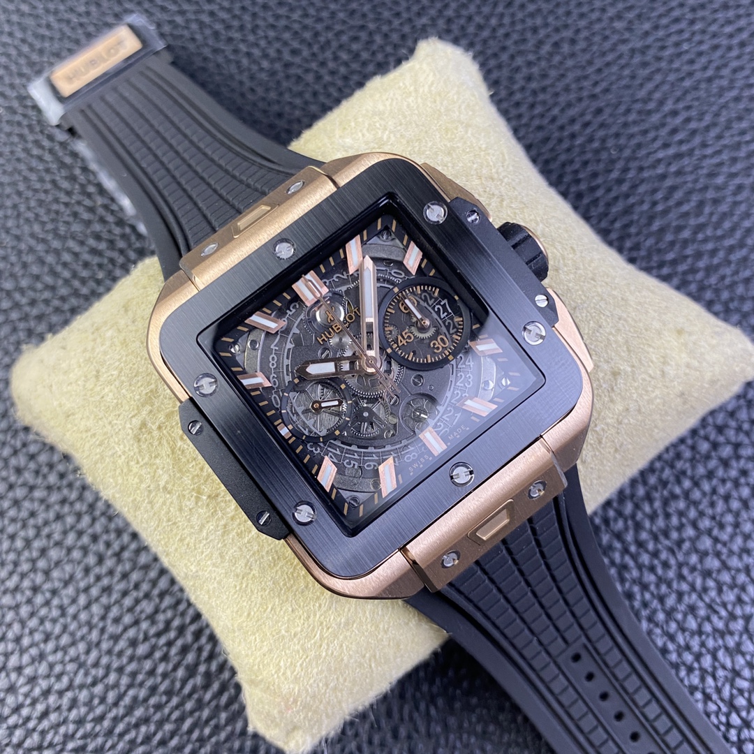Hublot Square Bang 821.OM.0180.RX 42 mm