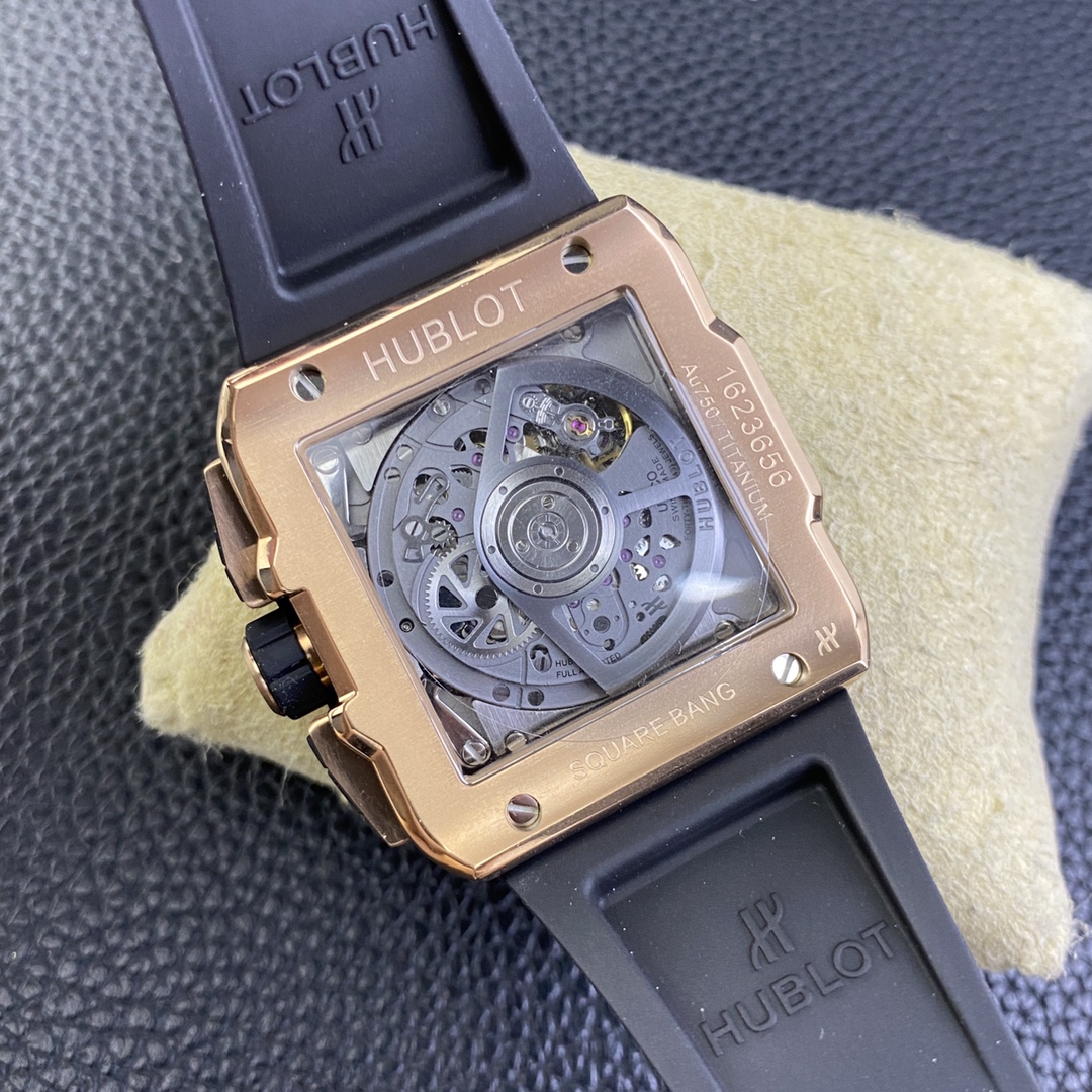 Hublot Square Bang 821.OM.0180.RX 44 mm
