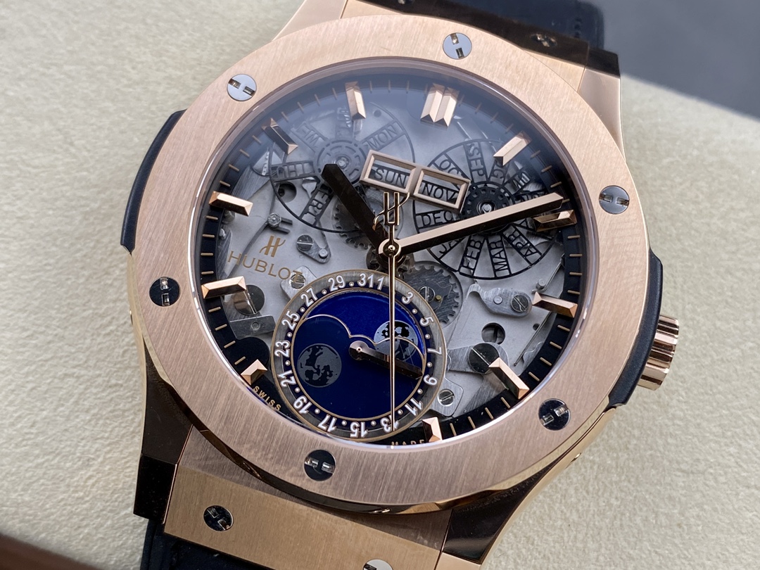Hublot Classic Fusion 547.OX.0180.LR 42 mm Mens