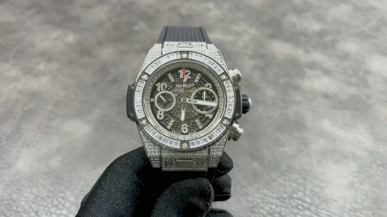 Wrist shot (video) of Hublot 411.NX.1170.RX.0904 Big Bang Unico 45mm outdoors. - Video