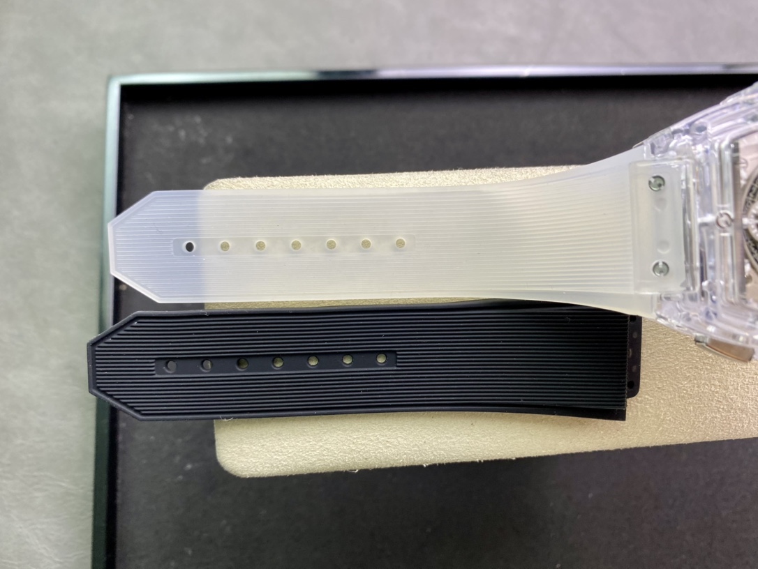 Hublot Spirit of Big Bang Sapphire 641.JX.0120.RT 42mm