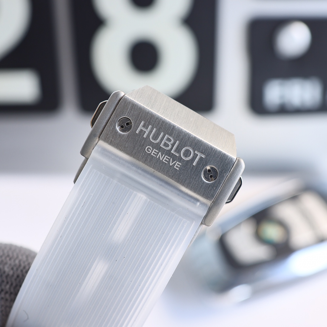 Hublot Spirit of Big Bang Sapphire 641.JX.0120.RT 42mm