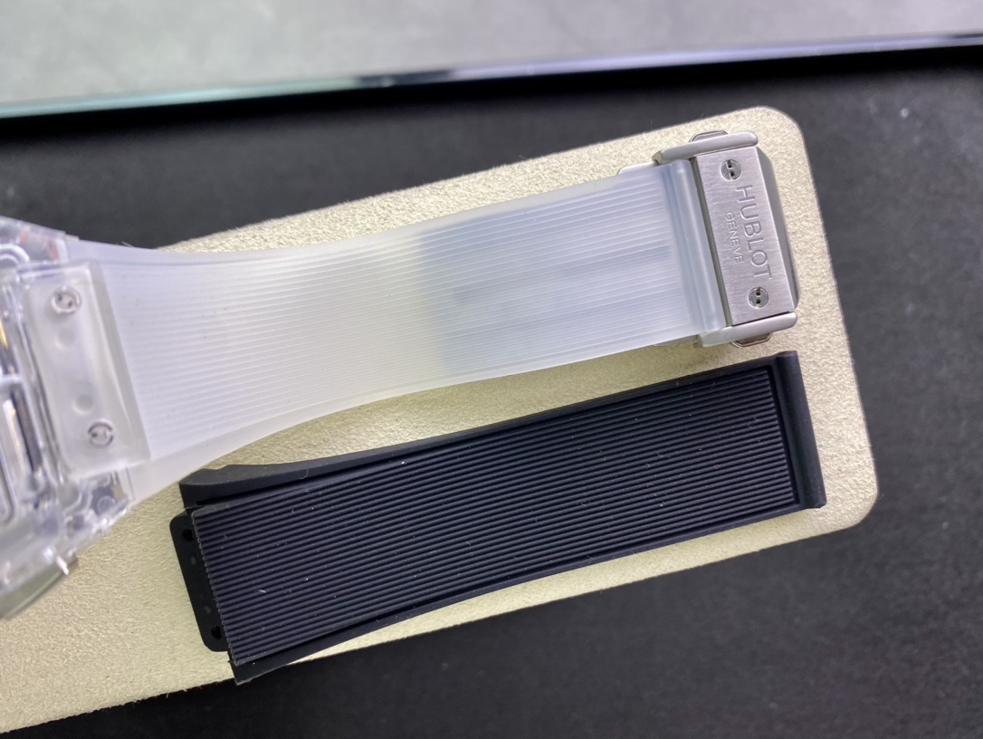 Hublot Spirit of Big Bang Sapphire 641.JX.0120.RT 42mm