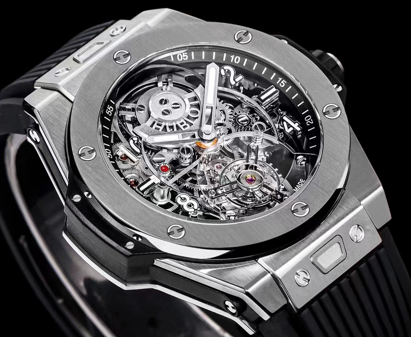 Hublot Big Bang Unico Chronograph 45mm HUB6035 Movement