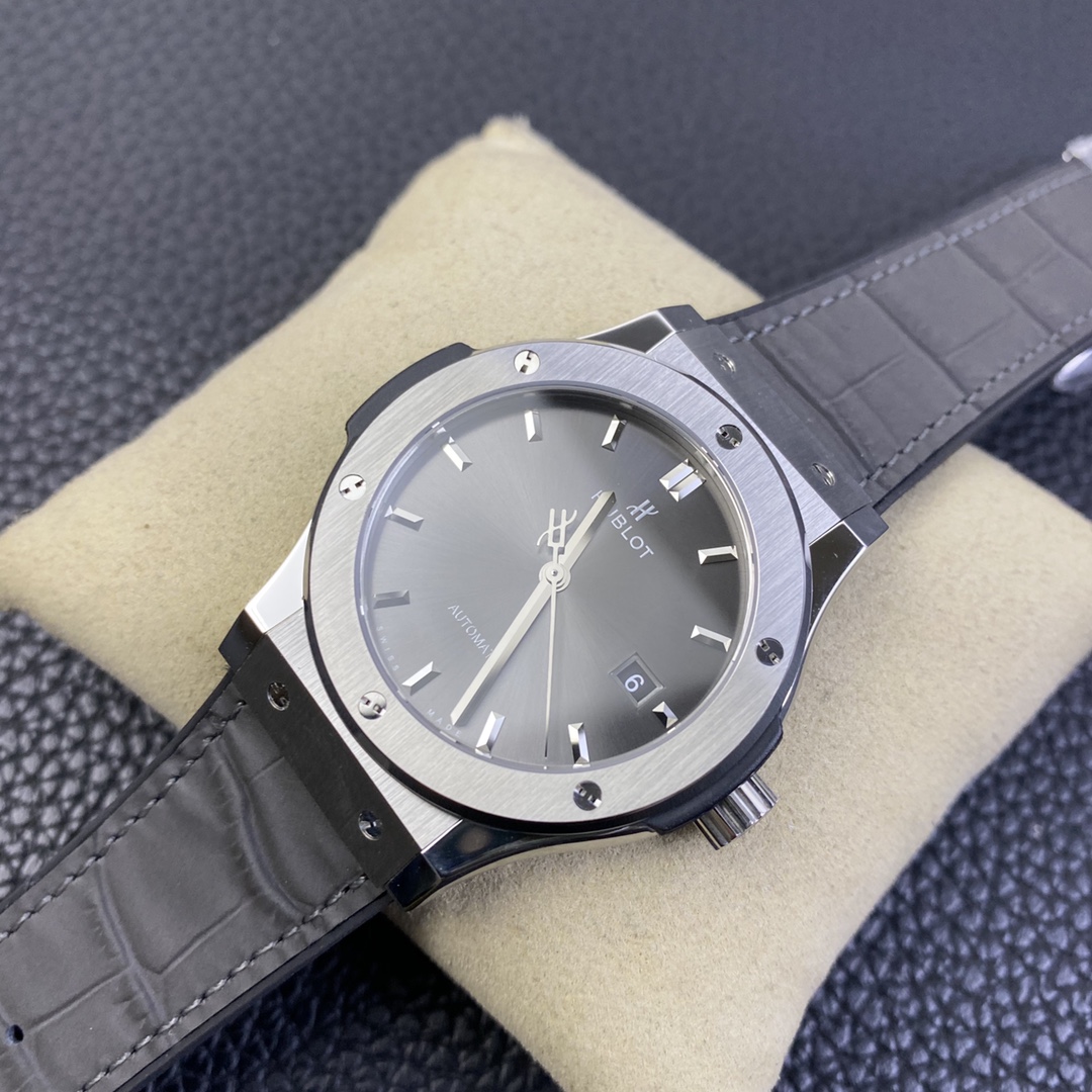 Hublot Classic Fusion 511.NX.7071.LR 45MM Grey Dial Mens