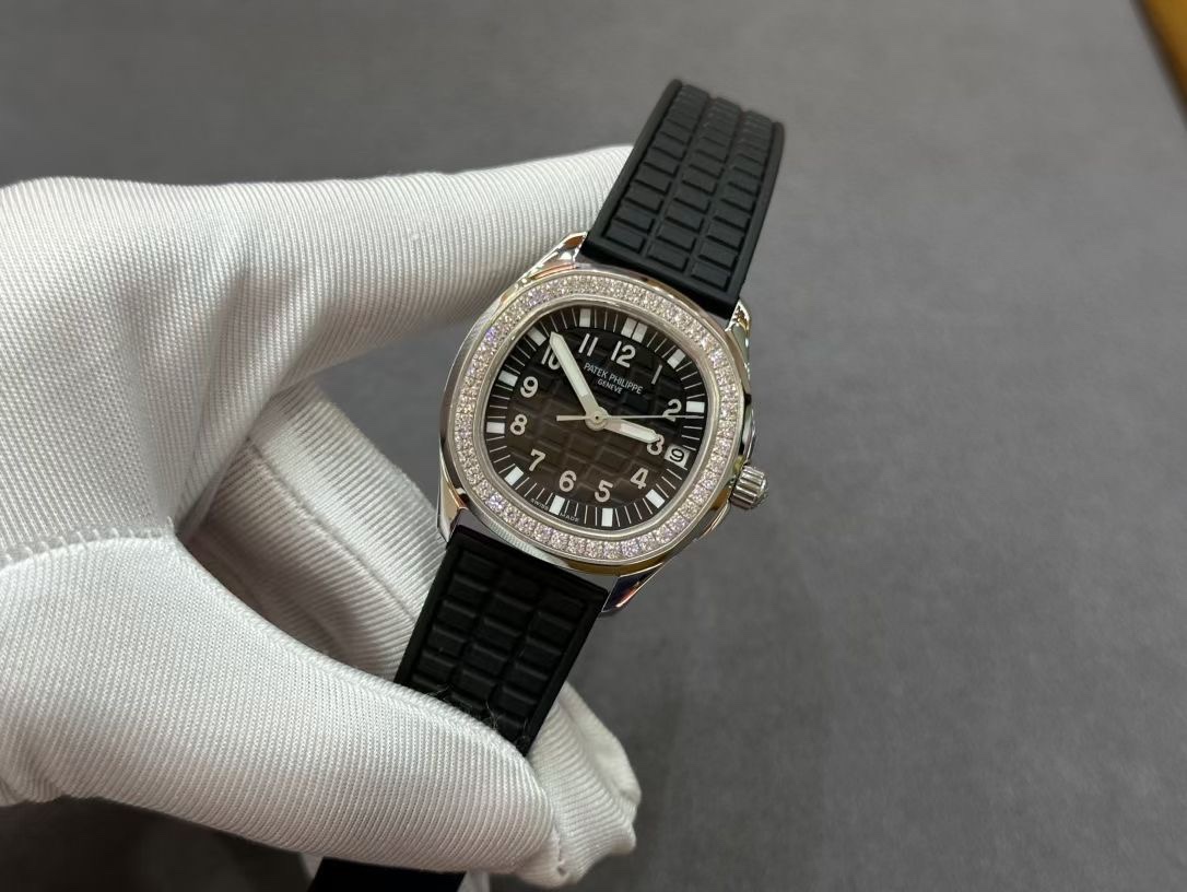 Replica Patek Philippe Aquanaut 5067A 001 Watch For Sale