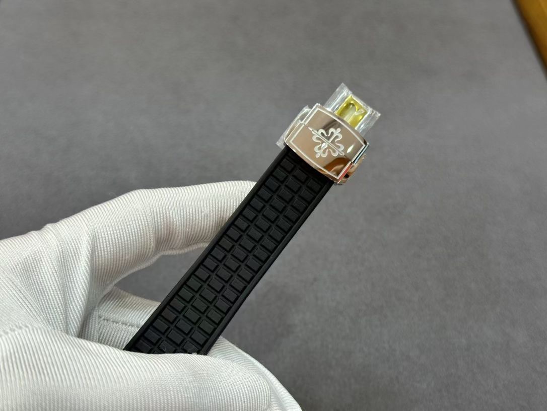 Replica Patek Philippe Aquanaut 5067A 001 Watch For Sale