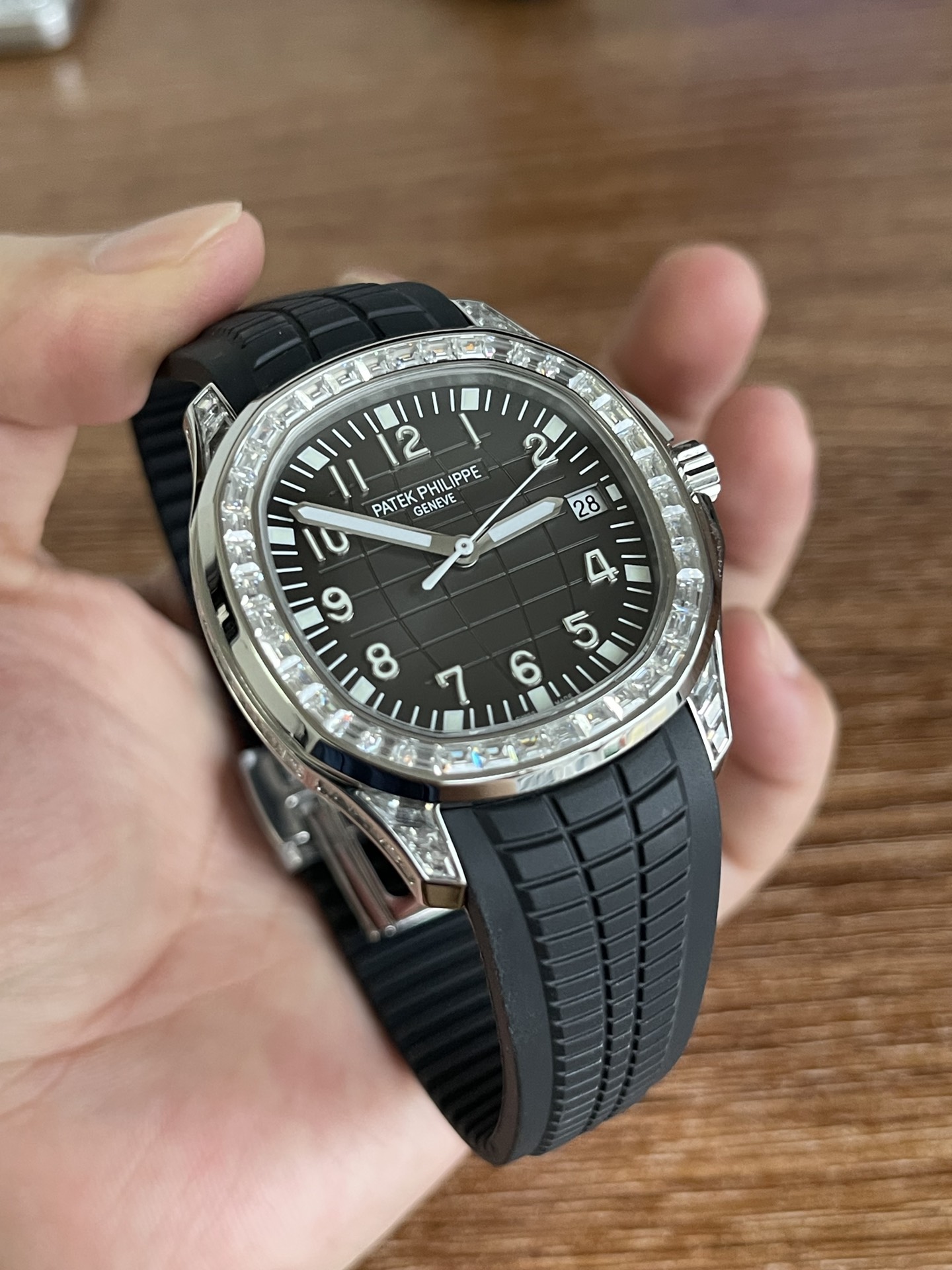 Replica Patek Philippe Aquanaut 5267 200A 001 Black Dial Diamond Bezel Watch