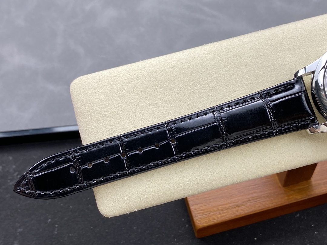 Replica Patek Philippe Complications Annual Calendar White Gold 5205G 013 40mm Mens Watch