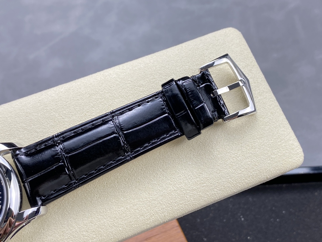 Replica Patek Philippe Complications Annual Calendar White Gold 5205G 013 40mm Mens Watch