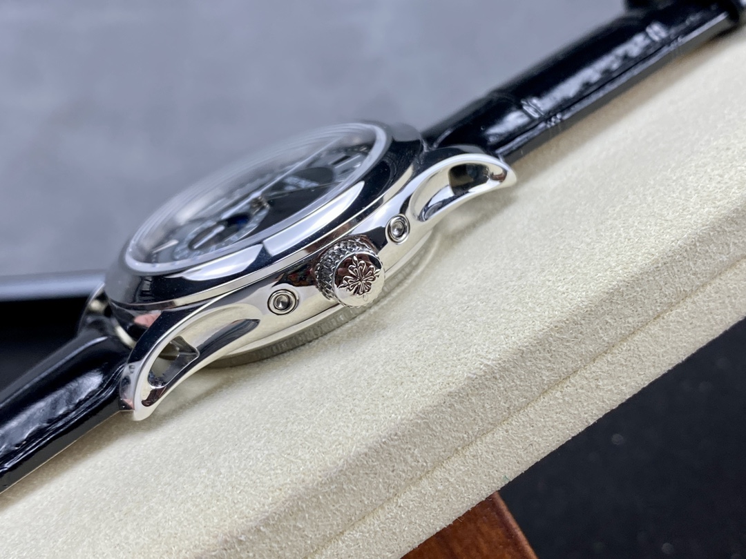 Replica Patek Philippe Complications Annual Calendar White Gold 5205G 010 40mm Mens Watch