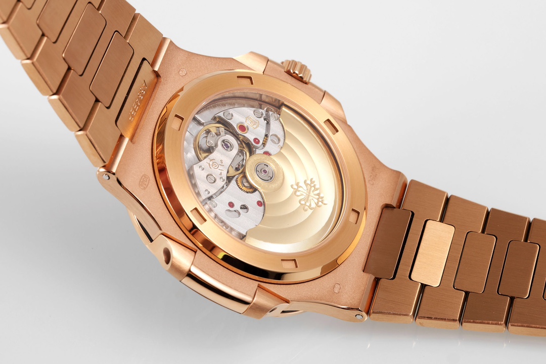 Replica Patek Philippe Nautilus 5711R 001 40MM Mens Watch