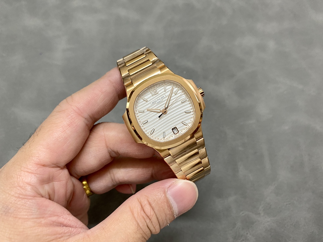 Replica Patek Philippe Nautilus 7118 1R 001 40mm Mens Watch