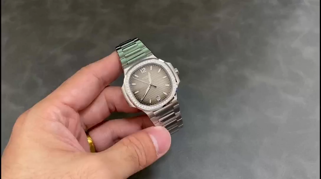 Replica Patek Philippe Nautilus 7118 1200A 011 Stainless Steel 40mm Mens Watch