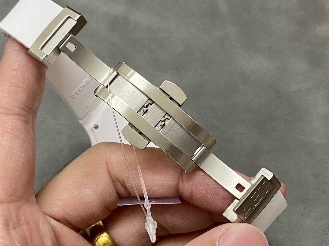 Patek Philippe Nautilus Green Dial 5711 40MM Watch