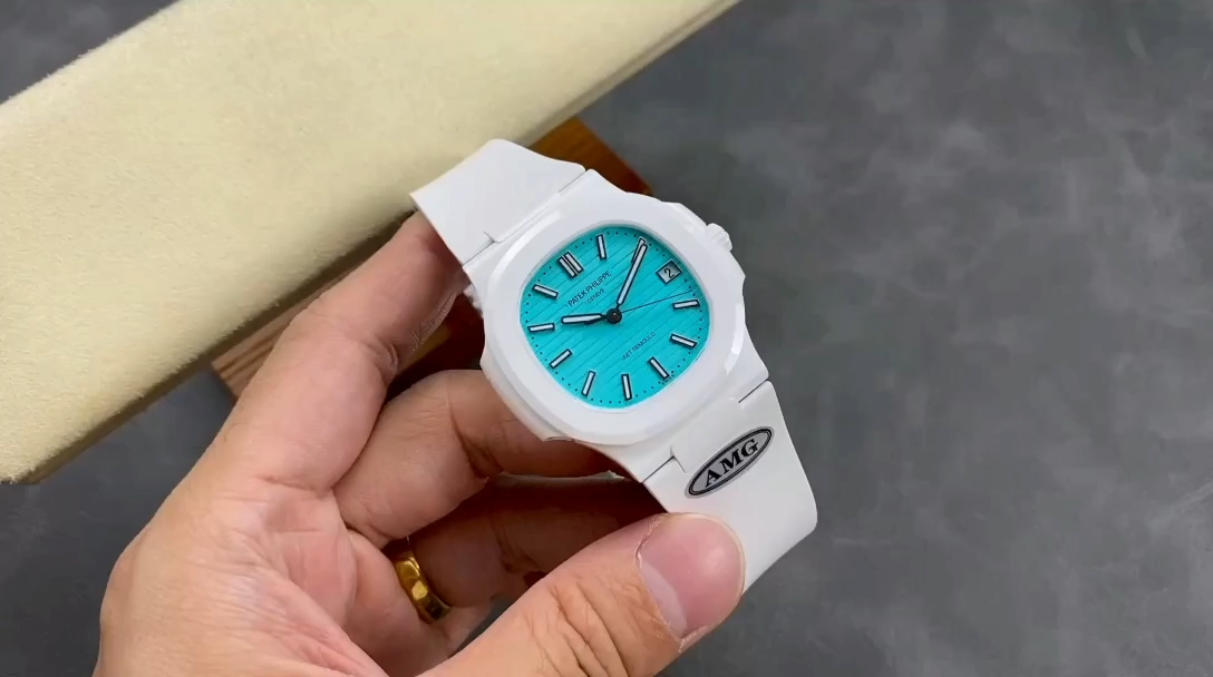 Patek Philippe Nautilus Blue 5711 40MM Watch