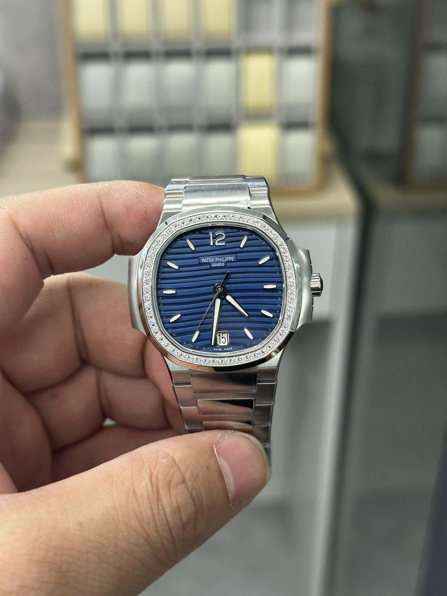 Patek Philippe Nautilus Ladies Stainless Steel Blue Dial 7118 1200A 001 35mm