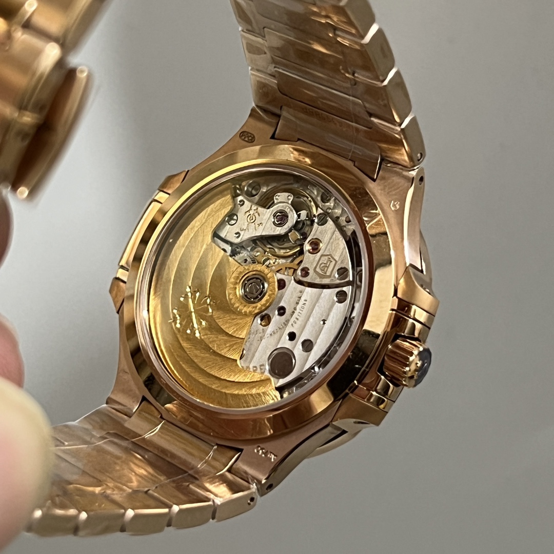 Patek Philippe Nautilus Ladies Rose Gold Gemset Bezel 7118 1300R 001