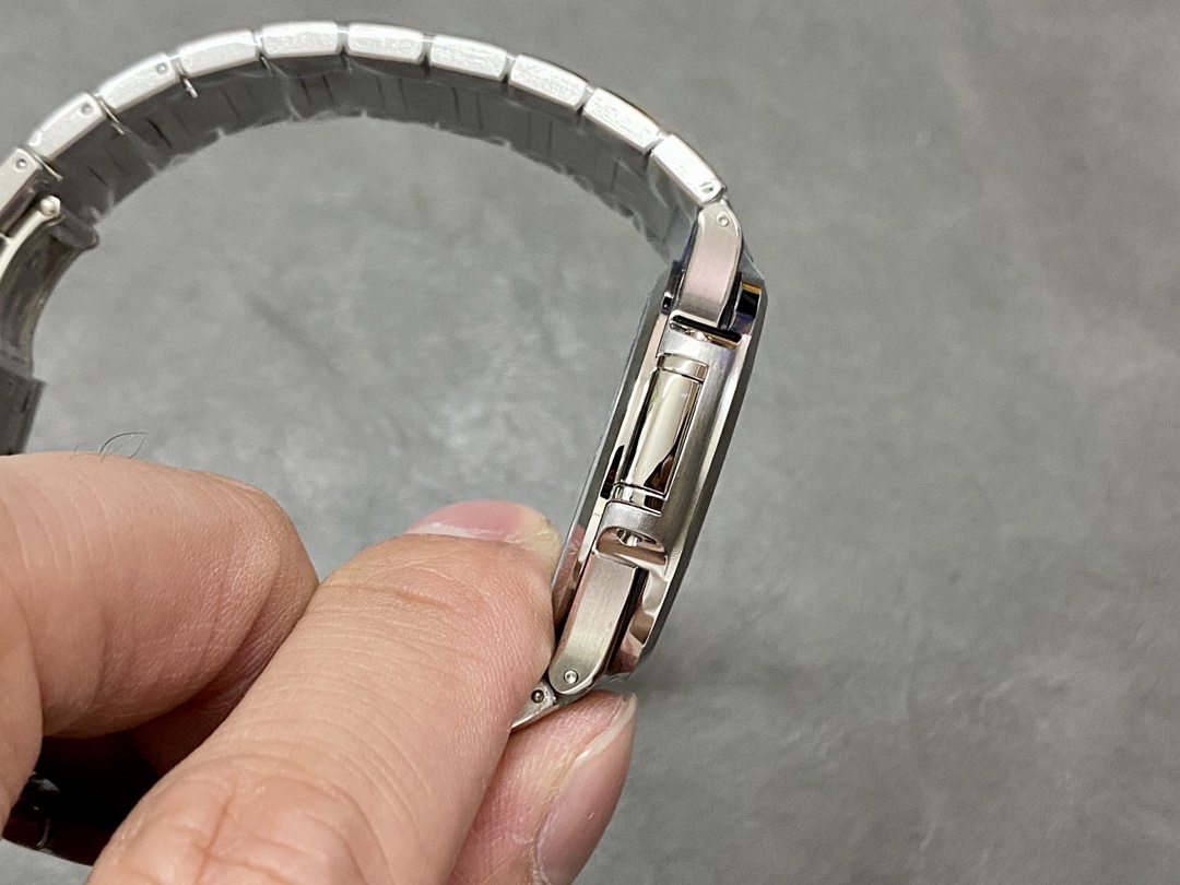 Patek Philippe Ladies Nautilus Blue Dial and Grey Dial 7118 1A 001 35.2mm