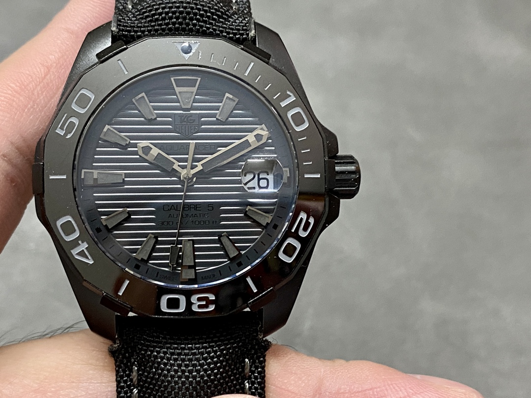 Tag Heuer Aquaracer WAY218B.FC6364 Limited Edition Mens Watch