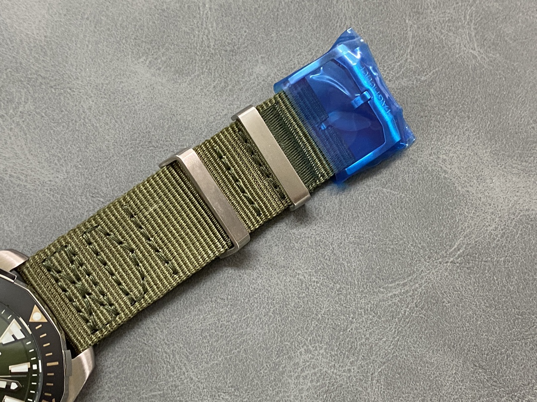 Tag Heuer Aquaracer Grey Dial Men's Watch WAY101L.FC8222 Quartz 43mm