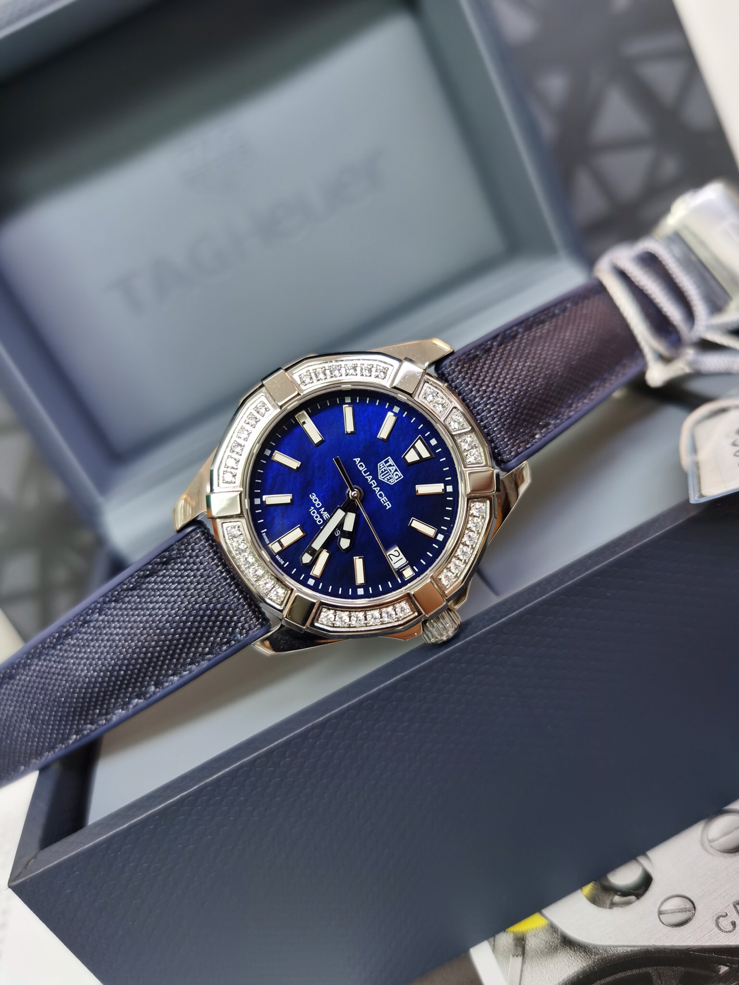 Tag Heuer Aquaracer Blue Pearl & Diamond WAY131N.FT6091 Quartz 35mm