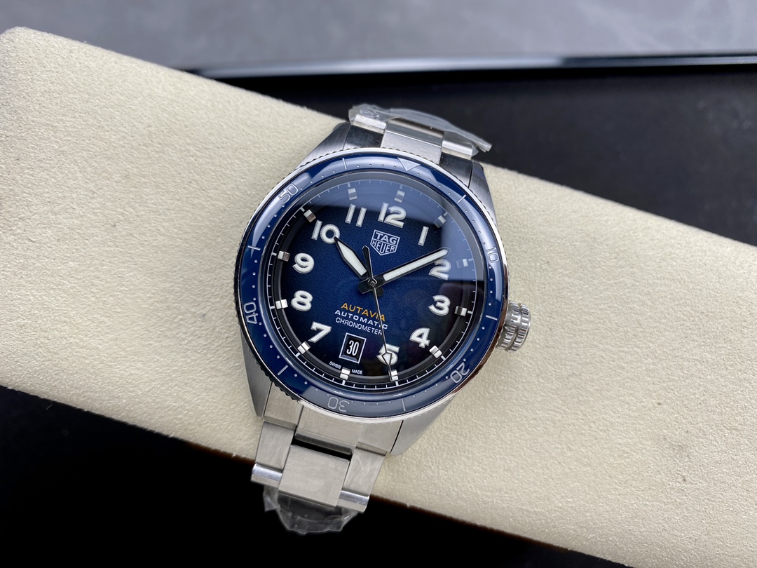 Tag Heuer Autavia Calibre 5 Chronometer WBE5116.EB0173 42mm