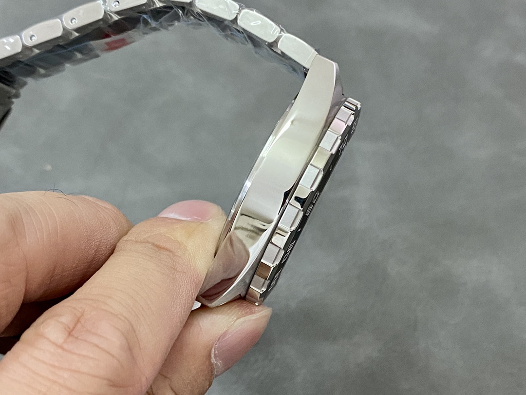 Tag Heuer Formula 1 Chronograph CAZ1011.BA0843 43mm Watch