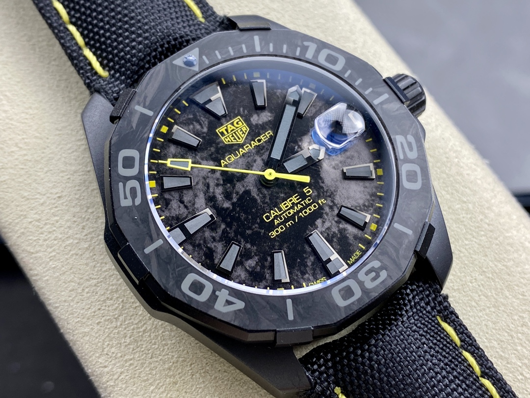 Tag Heuer Aquaracer Carbon Dial WBD218B.FC6446 41mm