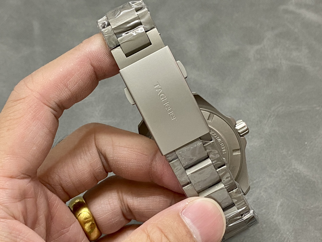 Tag Heuer Aquaracer Bamford Limited Edition WAY208F.BF0638 43mm