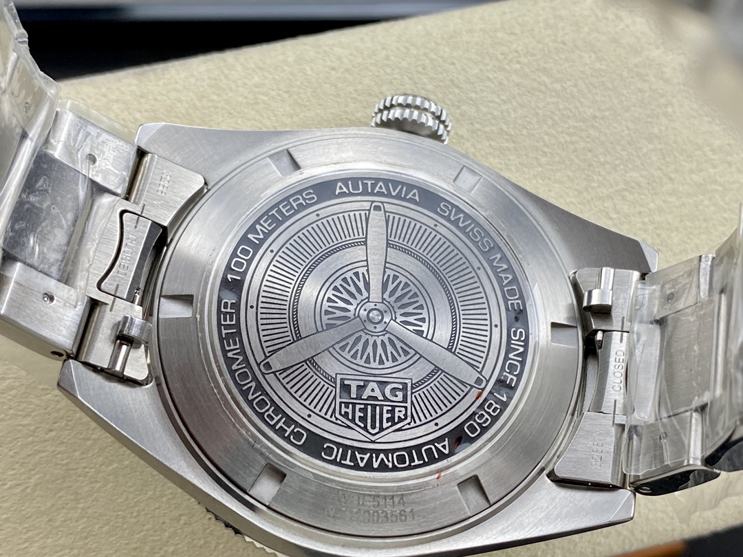 Tag Heuer Autavia Calibre 5 Chronometer WBE5114.EB0173 42mm Mens Watch